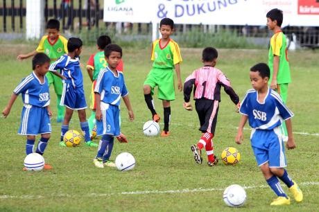 Akademi sepak bola Indonesia